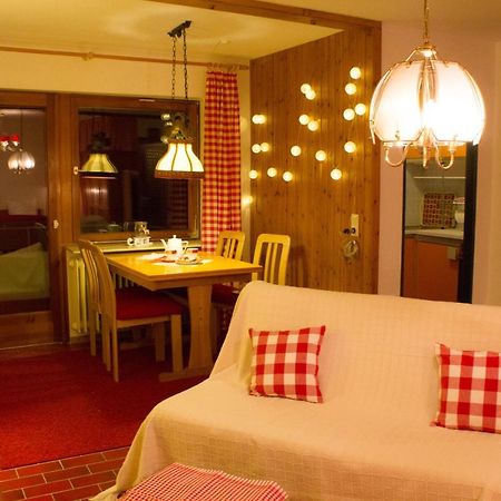ברנאו אים שוורצוואלד Gemuetliche Ferienwohnung - Mitten Im Schwarzwald מראה חיצוני תמונה